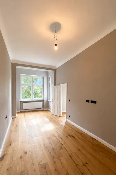 Perfekte Wohnung für Singles, Paare oder WGs – lichtdurchflutet und mit moderner Einbauküche — photo 1